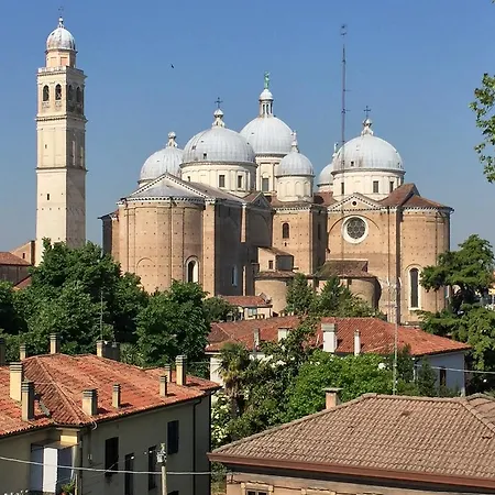 Dolly,tina & Anna, Tre Unita Distinte Padua