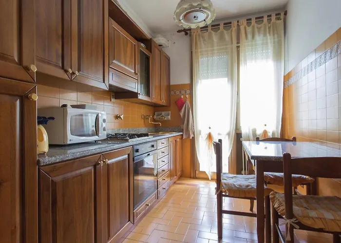 Dolly,tina & Anna, Tre Unita Distinte *