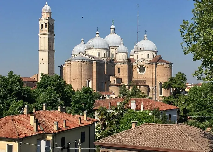 Dolly,tina & Anna, Tre Unita Distinte Padova