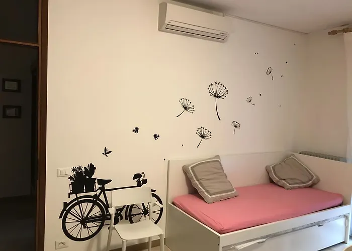 Dolly,tina & Anna, Tre Unita Distinte *