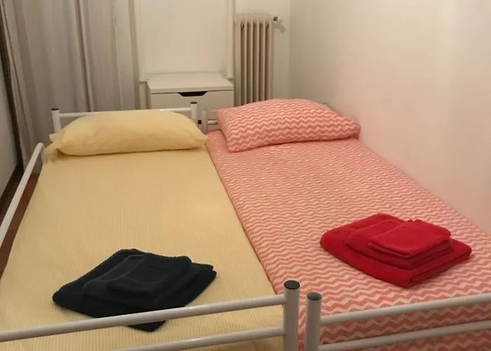 Dolly,tina & Anna, Tre Unita Distinte *