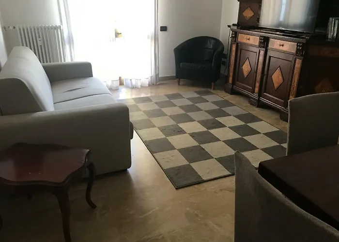 Dolly,tina & Anna, Tre Unita Distinte Padova