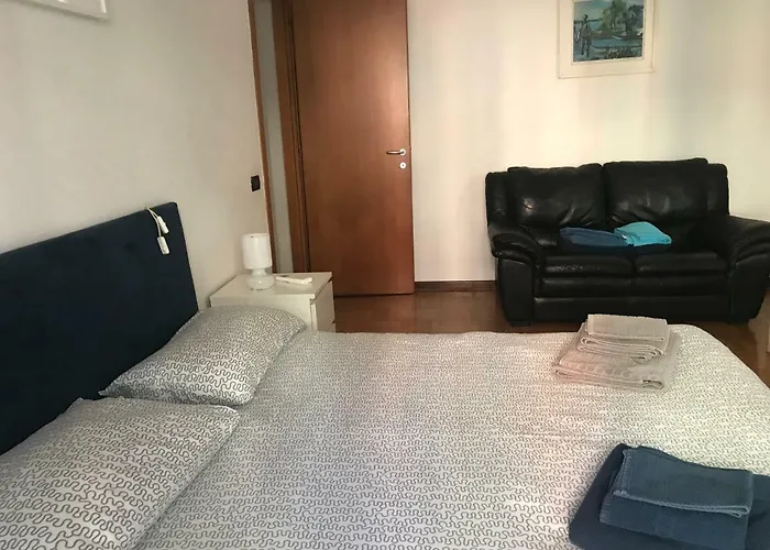 Dolly,tina & Anna, Tre Unita Distinte